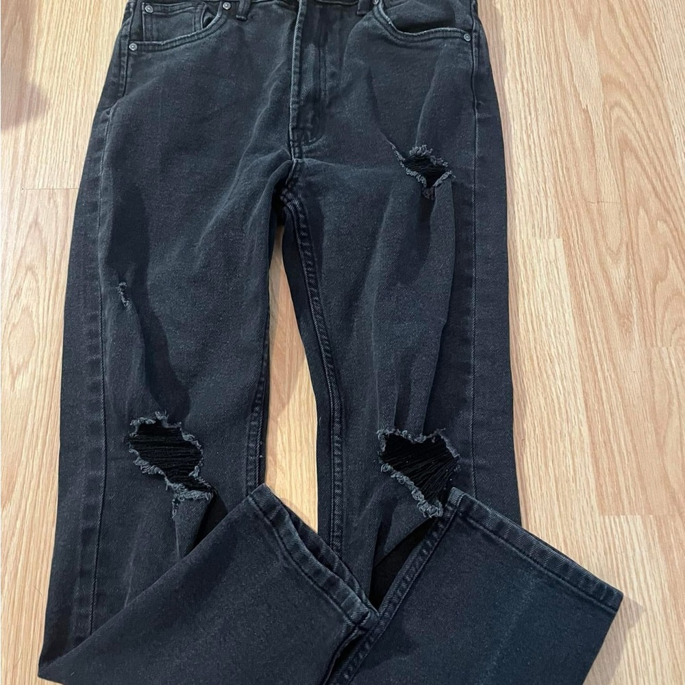 Stylish Black Distressed Jeans